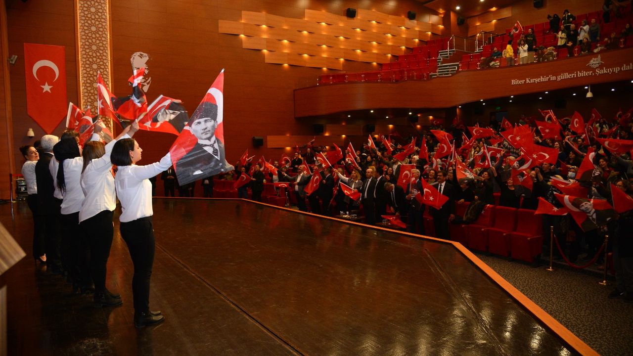 Atatürk’ün sevdiği şarkılar konseri büyük beğeni topladı