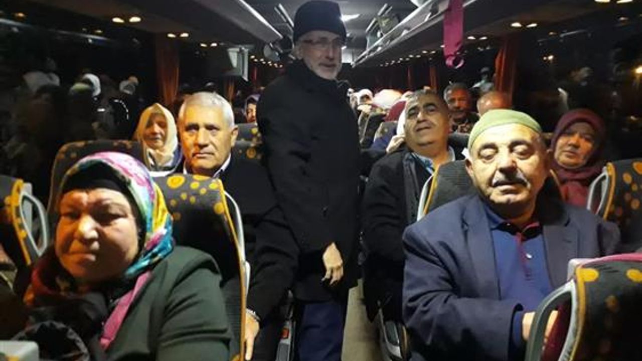 Kırşehir'den 63 kişilik umre kafilesi uğurlandı