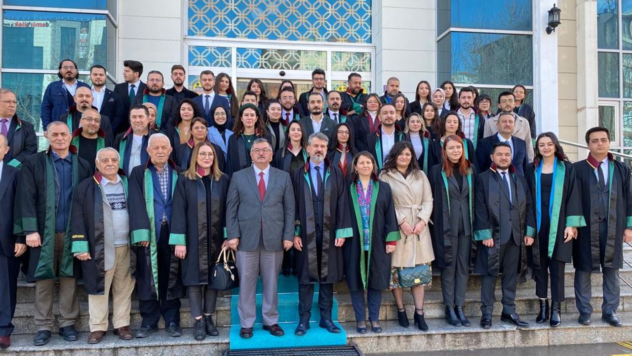 “5 Nisan Avukatlar Günü”  Kırşehir’de de kutlandı