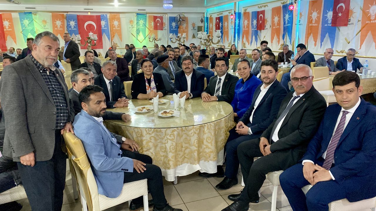 AK Parti Kırşehir İl Başkanı Ünsal, vatandaşlarla buluştu