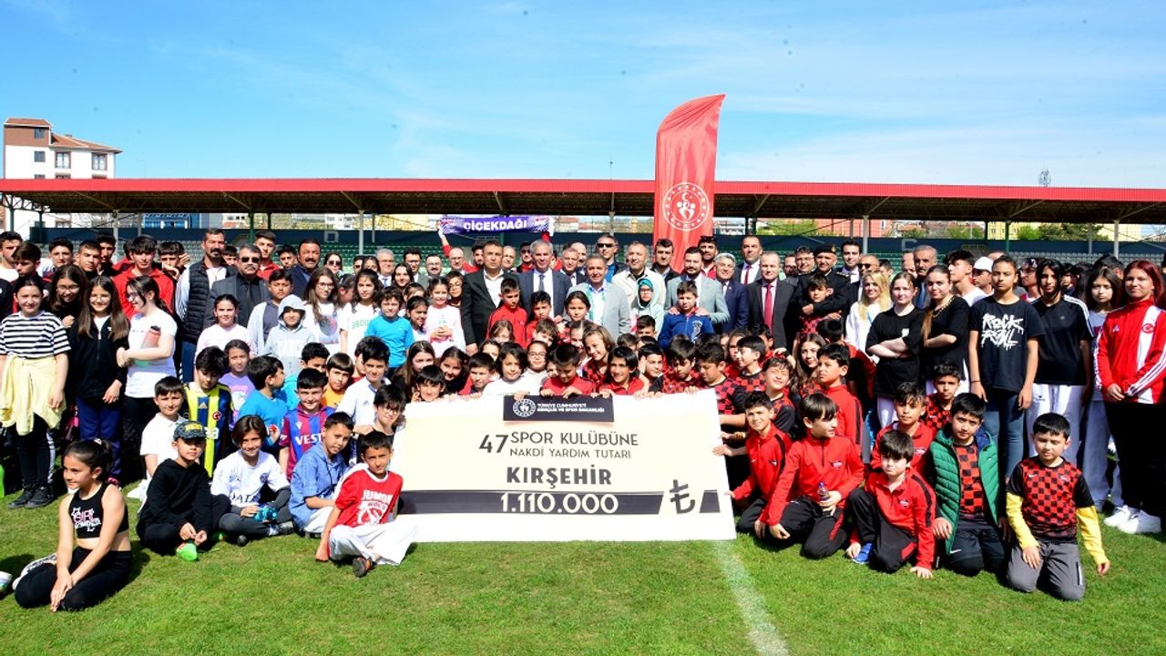 Kırşehir’deki amatör spor  kulüplerine maddi destek