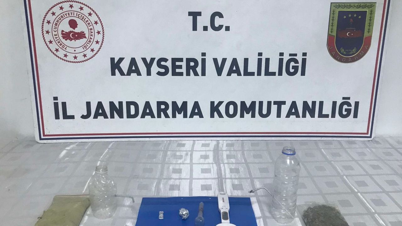 Kayseri'de uyuşturucu operasyonunda 4 zanlı yakalandı