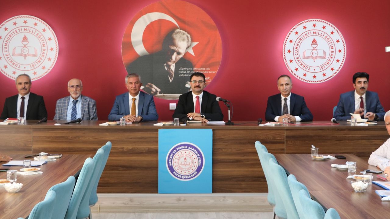 Din Öğretimi Genel Müdürü İşleyen,  Kırşehir'de toplantılara katıldı
