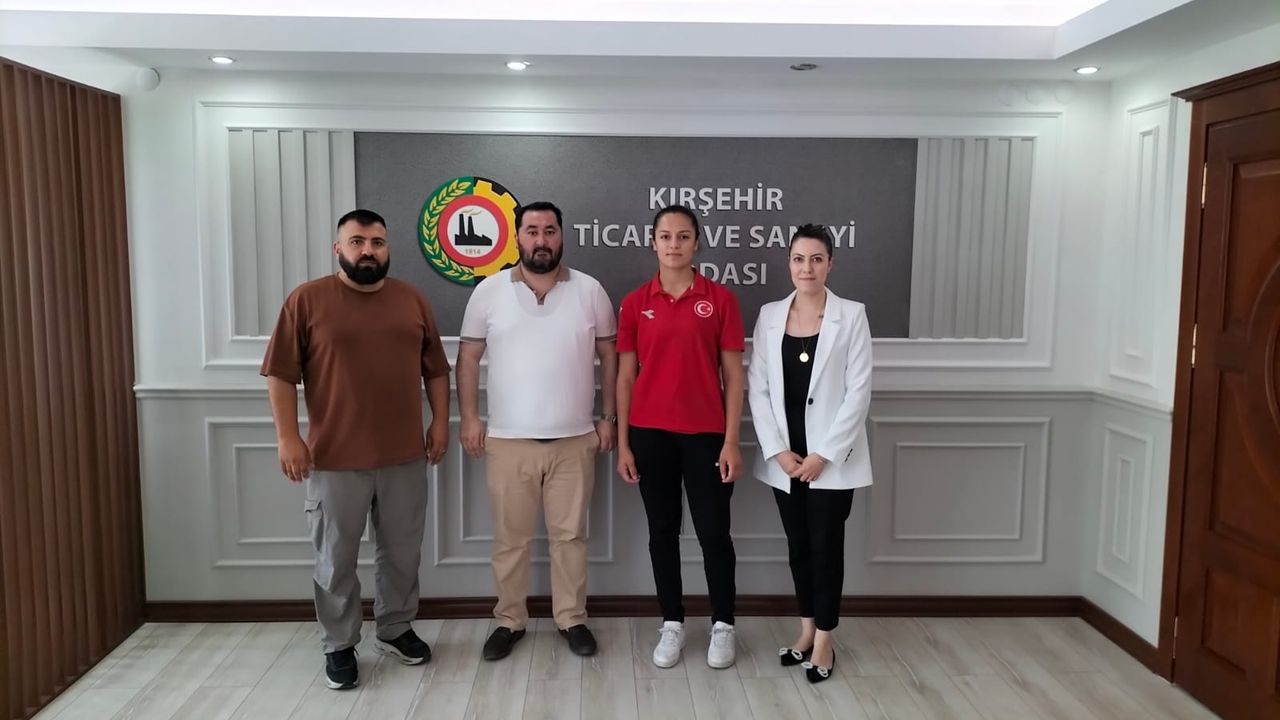 Kırşehir TSO'dan Milli  Ju­do­cu Cey­lan’a kutlama
