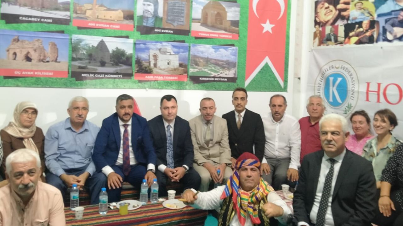 MHP Ankara İl Başkanı Alparslan Doğan Kırşehir ve Kırıkkale stantlarını ziyaret etti