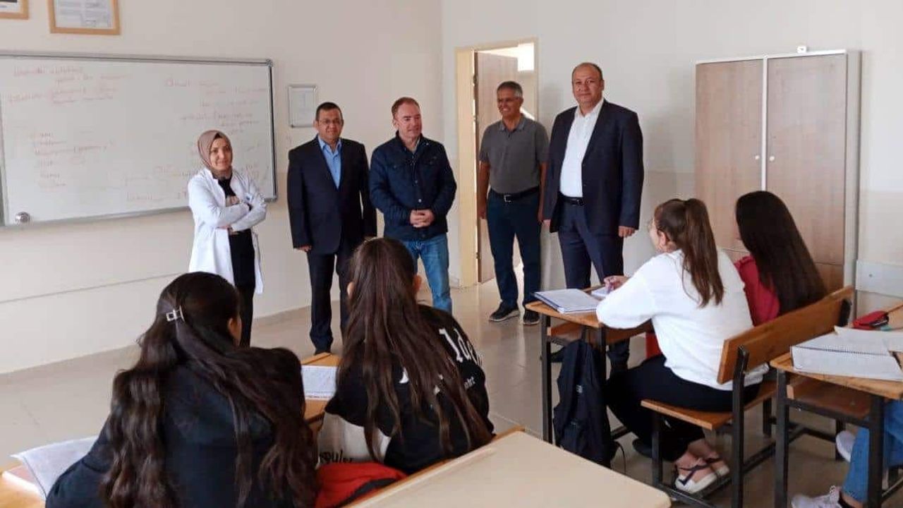 İl Müdürü Gülşen Mucur'da  destekleme ve yetiştirme  kurslarını ziyaret etti
