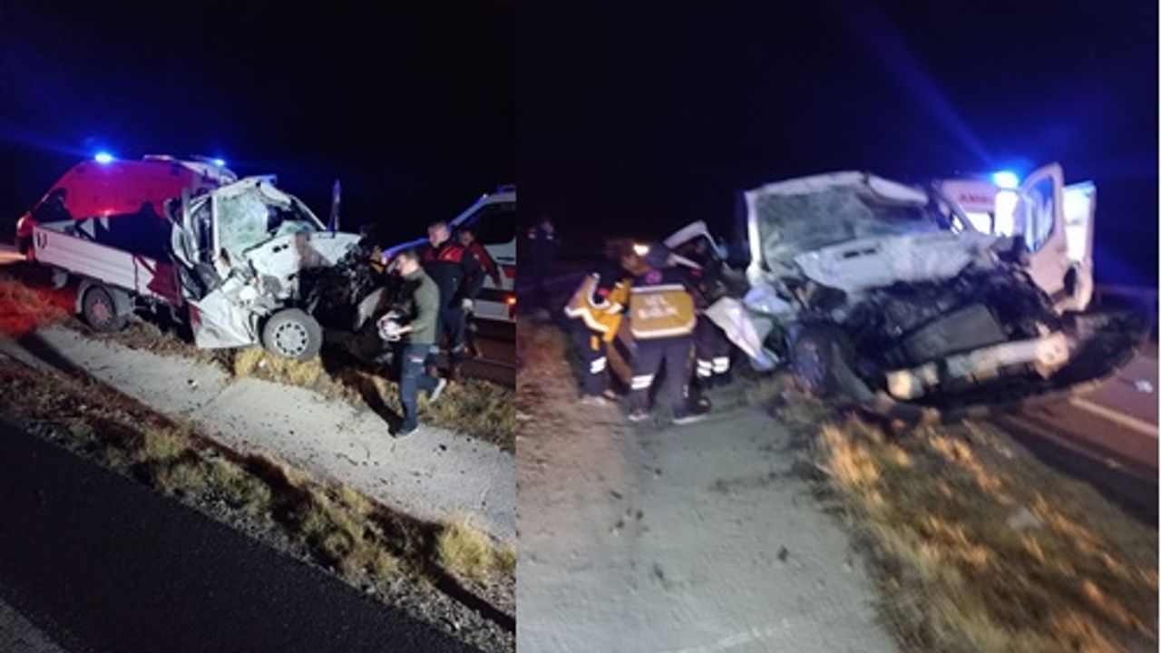 Kırşehir’de kamyonet kamyona çarptı: 2 ölü, 3 yaralı