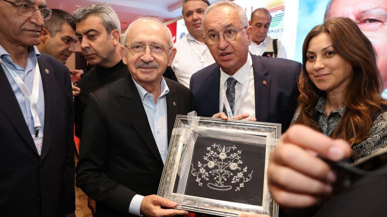 Kılıçdaroğlu, belediye başkanlarına  yerel basına "destek olun" çağrısı yaptı