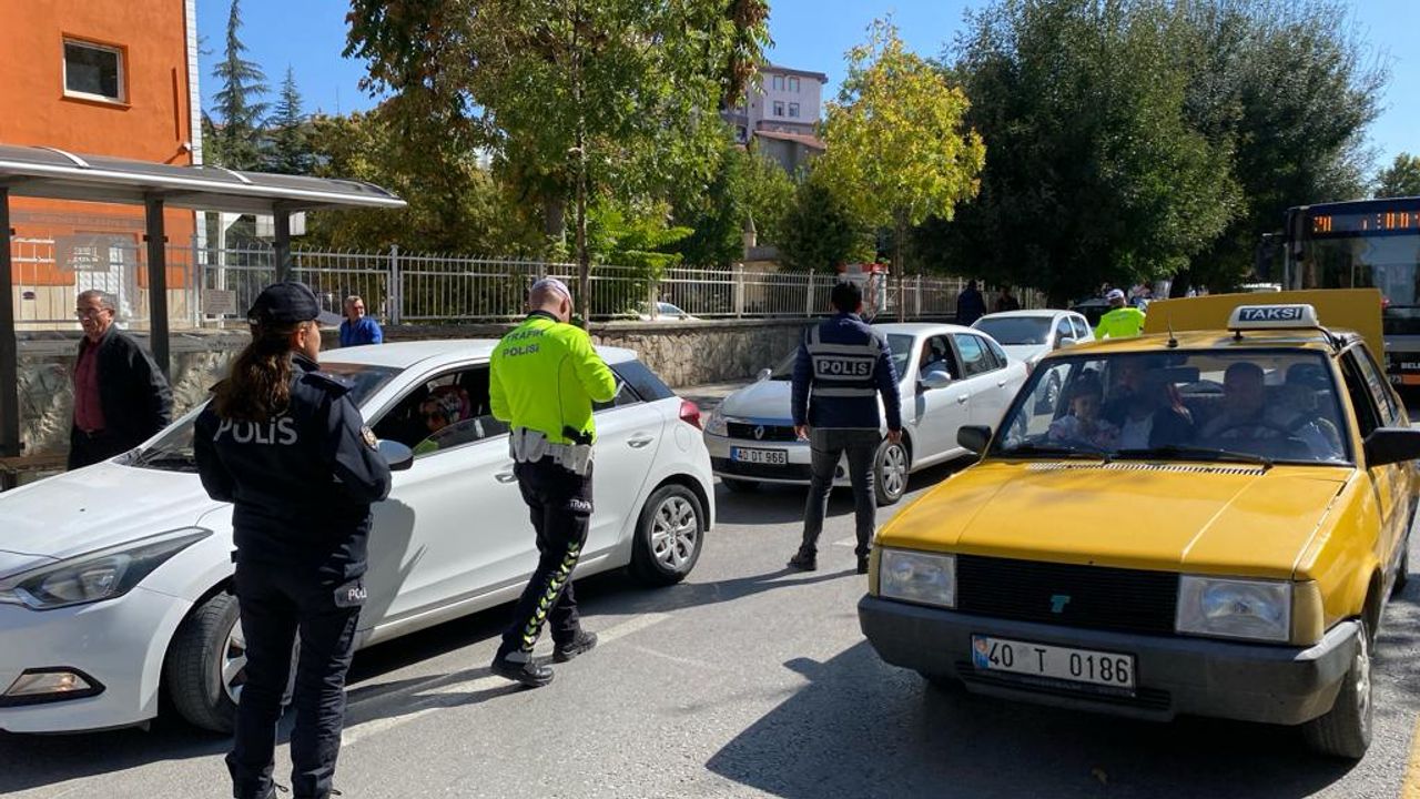 Kırşehir'de 180 polisle  “şok” uygulama