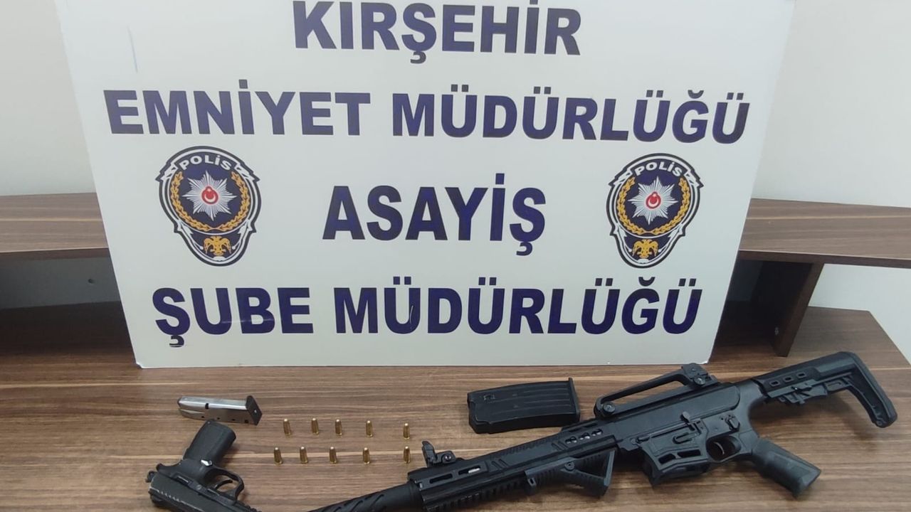 Kırşehir'de bir eve tüfekle saldırı... Şahıs gözaltına alındı