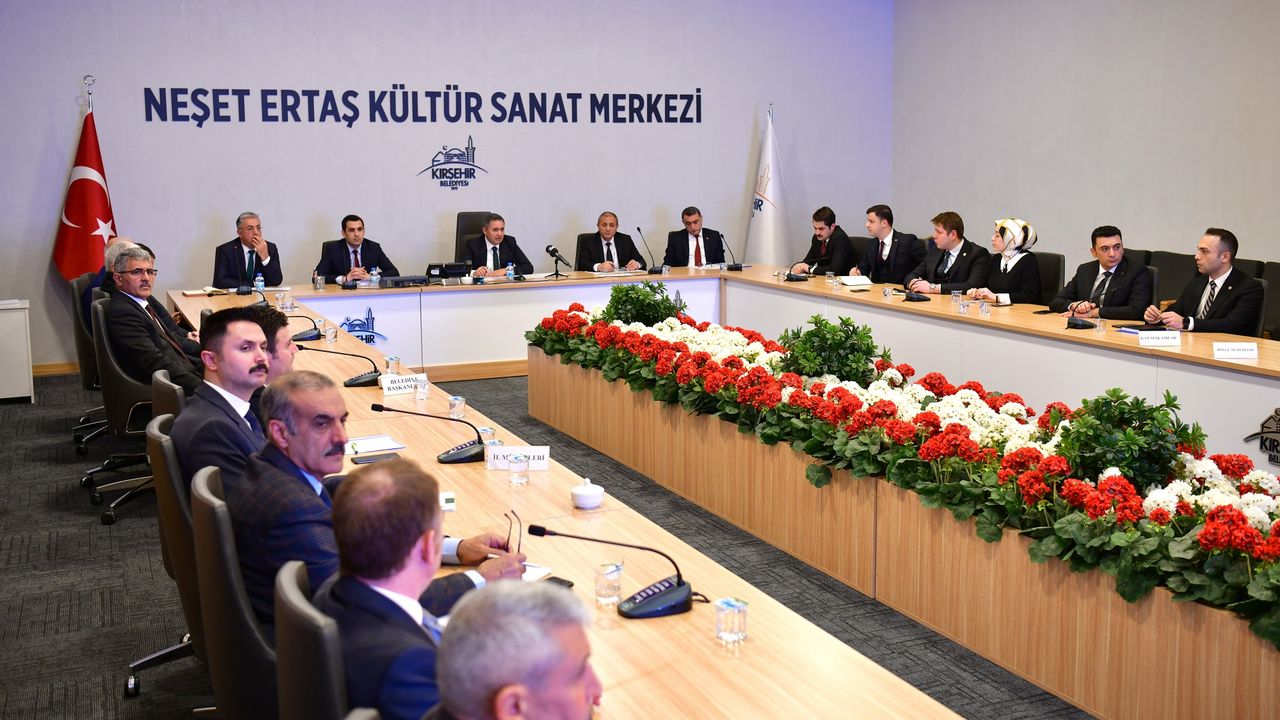 Kırşehir’de devam eden  74 projeden 65’i tamamlandı