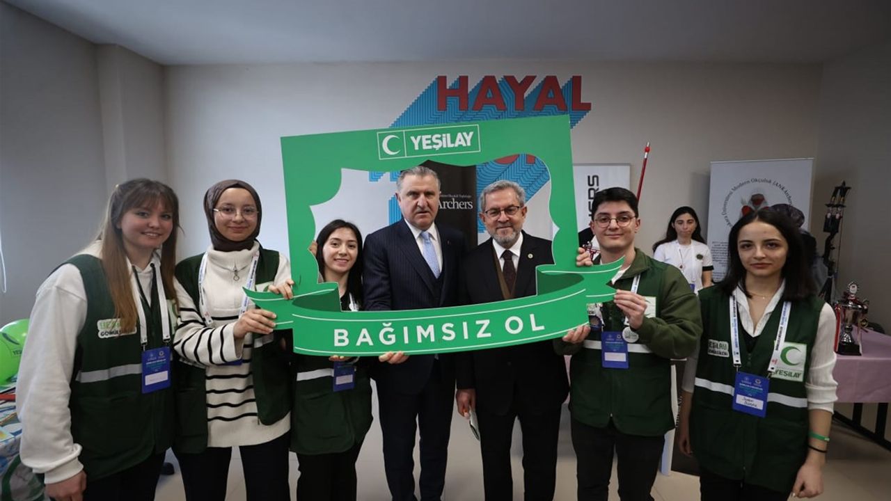 GENÇLİK VE SPOR BAKANLIĞI ‘BAĞIMLILIKLA MÜCADELEDE ÖNLEYİCİ ADIMLAR ÇALIŞTAYI’ DÜZENLİYOR