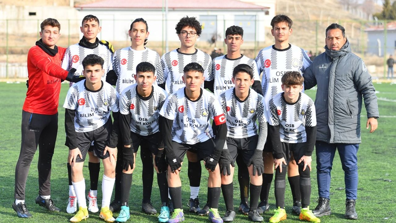 Kırşehir OSB, güle oynaya bir üst tura: 6-2