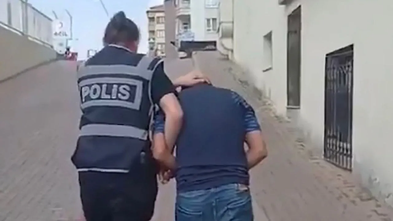 Kesinleşmiş hapis cezası bulunan 12 firari yakalandı