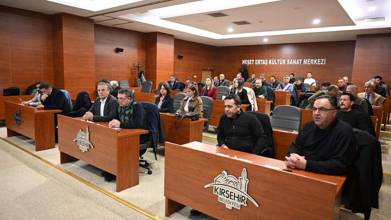 Kırşehir’de Meclis’te Yeni Yılın İlk Kararları Verildi