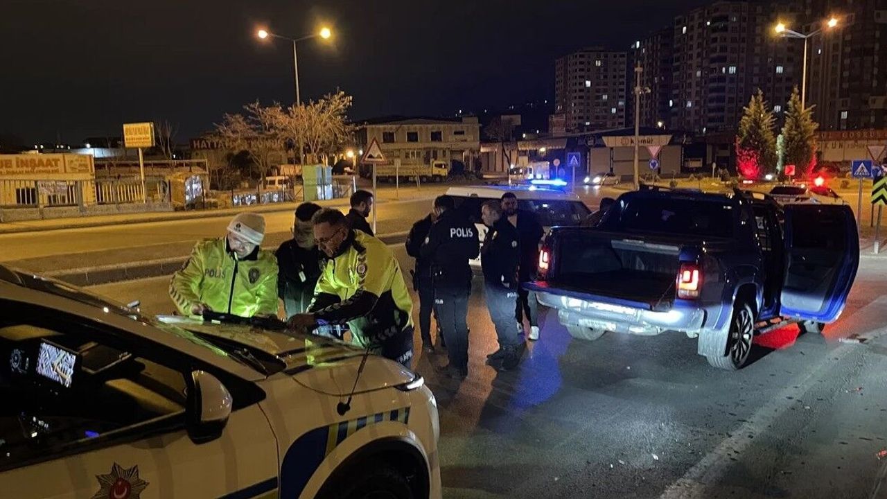 Kayseri'de polisten kaçan 2 sürücüye 920 bin lira ceza uygulandı