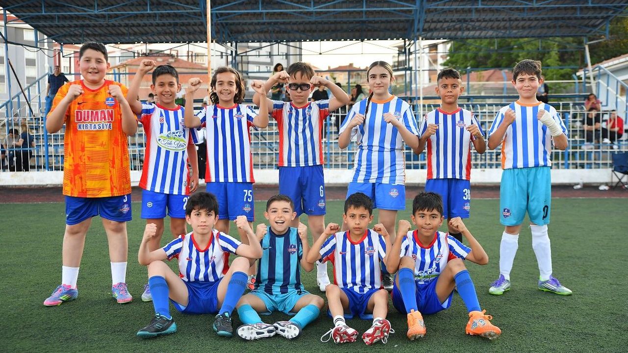40 Şehirgücüspor 3 puanı, 3 golle aldı: 3-0