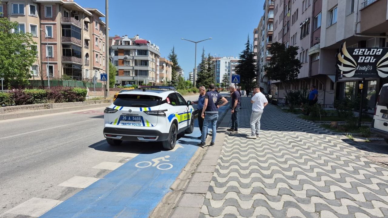 Yaşlı Adam Otomobilin Çarpmasıyla Yaralandı