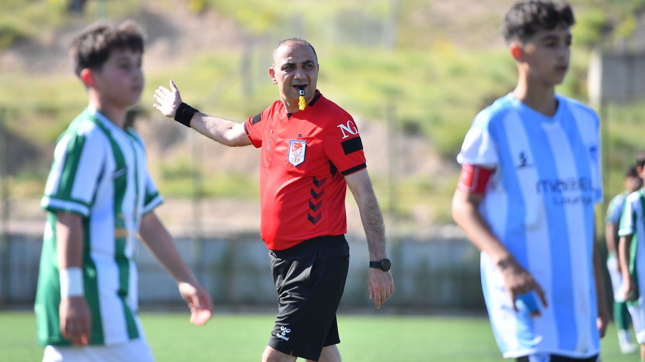 Alt yapı maçlarının hakemleri açıklandı