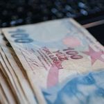 Emekli maaşlarını ilgilendiren kritik değişiklik! Bu durumda aylıklar kesilebiliyor