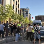 Minibüs Kaldırımı Aşıp Bahçeye Daldı! 6 Yaralı