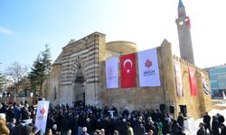 Tarihi Cacabey Camii ibadete açıldı  