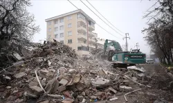 6 Şubat depreminde kaç kişi hayatını kaybetti?