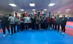 Milletvekili Çopuroğlu, Elit Büyükler Dünya Muaythai Şampiyonası birincilerini kutladı