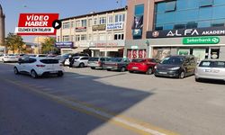 Kırşehir'in caddeleri galericiler sitesine döndü