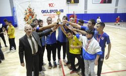 Mesleki Teknik Anadolu Lisesi,  erkekler voleybolda şampiyon