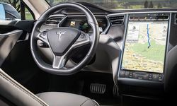 Tesla, 2 milyon aracı geri çağırıyor