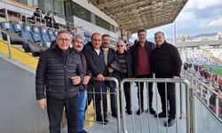 İzmir’deki hemşehrilerimiz de  Kırşehirspor’u yalnız bırakmadılar