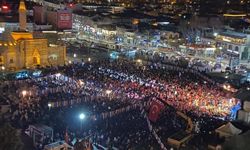 Cacabey Meydanı hınca hınç doldu, vatan türküleri seslendirildi