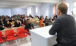 Millî Eğitim Müdürü Gülşen’den Yabancı Dil Testi Kursuna ziyaret