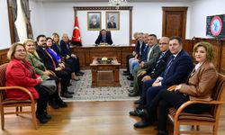 Kırşehirliler Vakfı yönetimi Vali Buhara’yı ziyaret etti