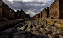 Pompei Antik Kenti'nde yürütülen kazılarda termal banyo keşfedildi