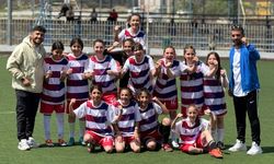 Kızlarımız galibiyetle bitirdi: 2-1