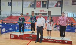 Masa Tenisinde dereceye girenler ödüllendirildi