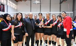 Sosyal Bilimler, Voleybol B’de İl 3'üncüsü oldu