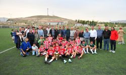 U13’TE ŞAMPİYON MİNİK KRAMPONLAR