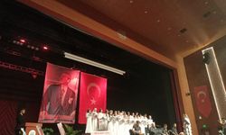 Kırşehir’de öğrencilerden sanat ve müzik şöleni