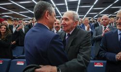 Özgür Özel'den Altan Öymen için taziye mesajı