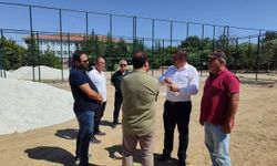AKPINAR'DA DEVAM EDEN SPOR TESİSİ İNŞAATINDA İNCELEMELER YAPILDI