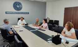 Spor Müdürü Çakmakçı, Masa Tenisi antrenörleriyle bir araya geldi
