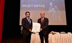 Vali Demiryürek: “Neşet Ertaş Anadolu’nun Gönül Köprüsüdür”