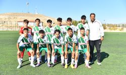 Gençlerimiz, çifte galibiyet hedefiyle çıkıyor