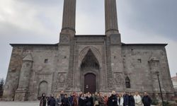 Kırşehir Belediyesi’nden Doğu Anadolu’ya Kültür ve Sanat Gezisi