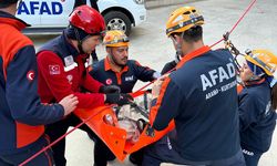 Kırşehir’de 5.7’lik Senaryo, Ekipler Gerçek Gibi Müdahale Etti