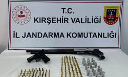 Kırşehir'de jandarmadan ruhsatsız silah operasyonu: 3 gözaltı