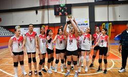 Cumhuriyetspor Midi kızlarda il ikincisi oldu